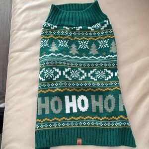 Duke & Daisy - Festive Green Holiday Dog Sweater